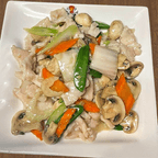 Best 蘑菇鸡片 Moo Goo Gai Pan in Waterloo, IA